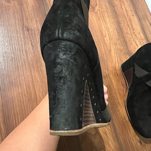 UGG Taleen Black Suede Strappy Mid-Calf Wedge Heeled Boots Women's Size 8.5 - Picture 10 of 12